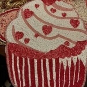Red and White Cupcake Design Beaded Table placemats